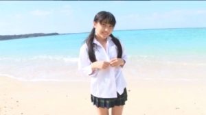 ぴちぴちボディが眩しすぎる東海林藍が真夏のビーチではしゃぐ